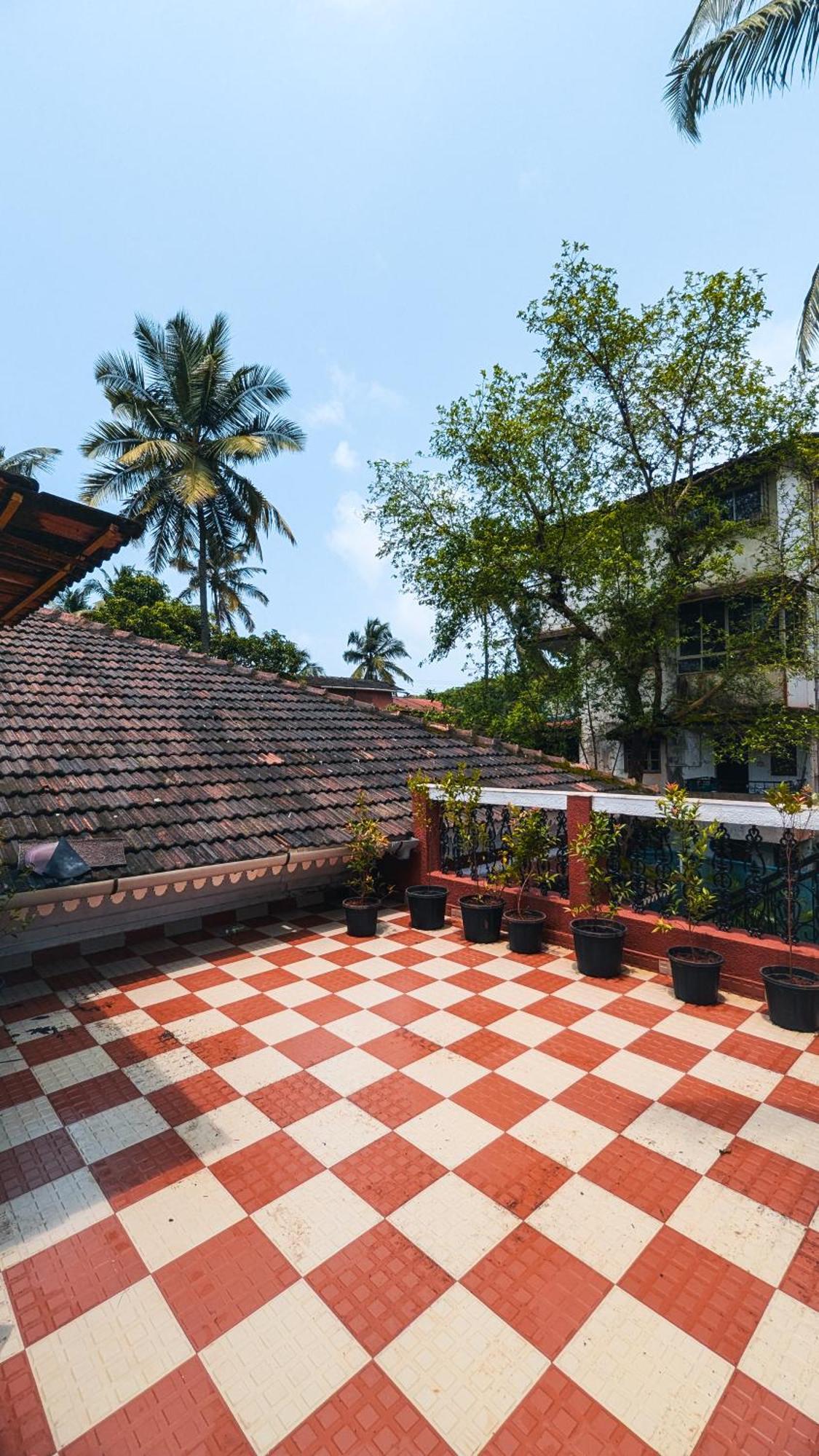 The First House By V3Homestay 4Bhk Private Pool Calangute Eksteriør bilde