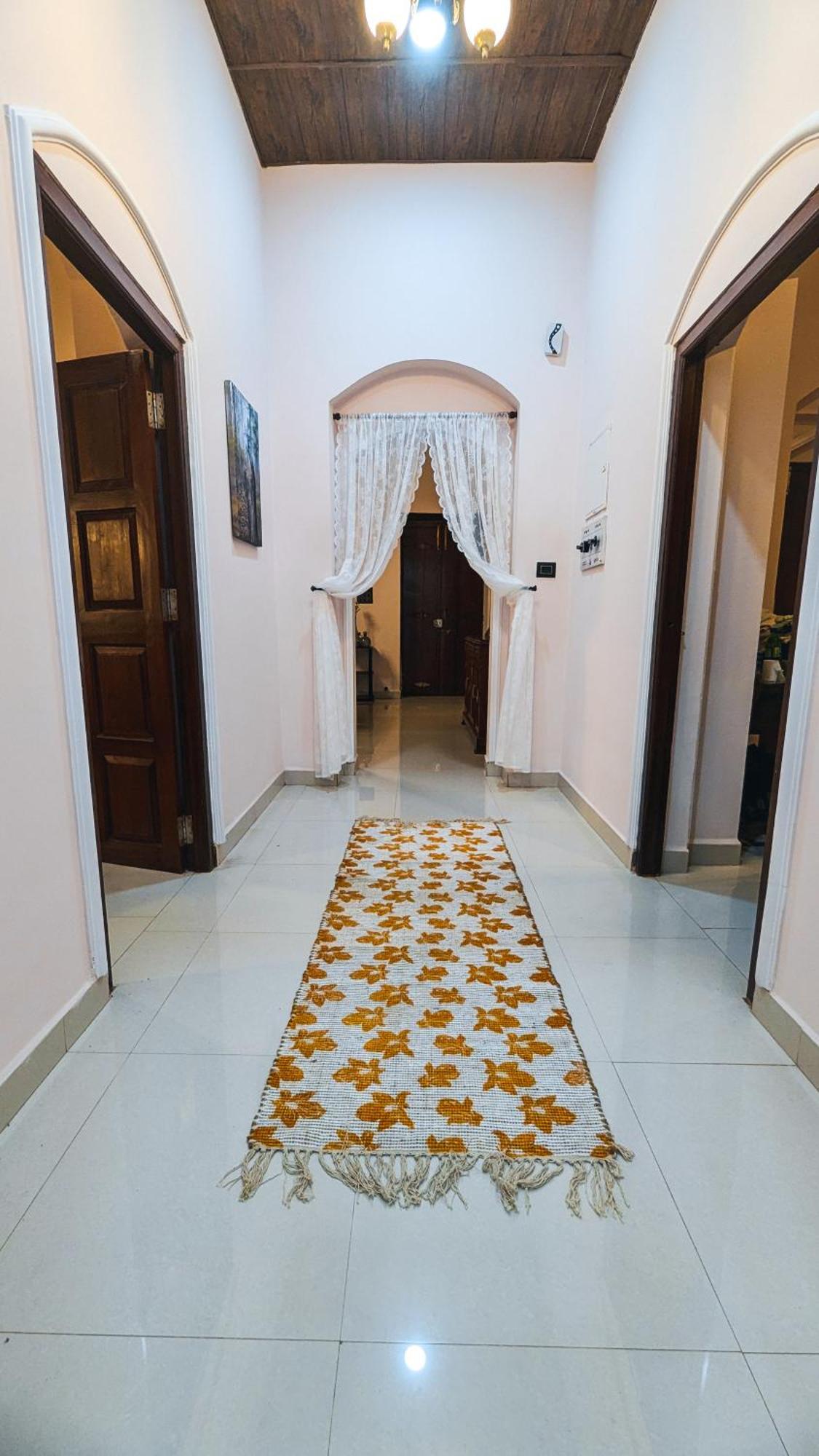 The First House By V3Homestay 4Bhk Private Pool Calangute Eksteriør bilde