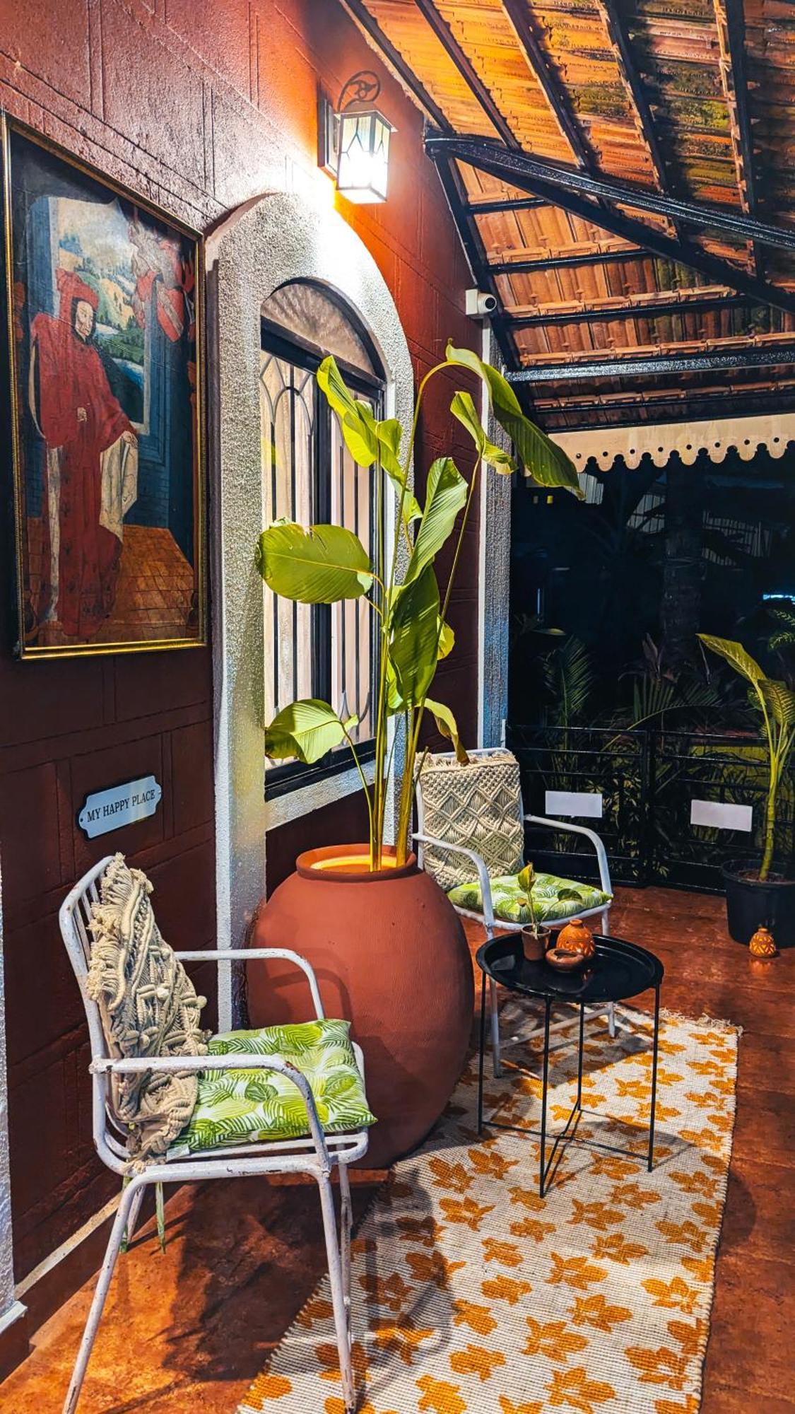 The First House By V3Homestay 4Bhk Private Pool Calangute Eksteriør bilde