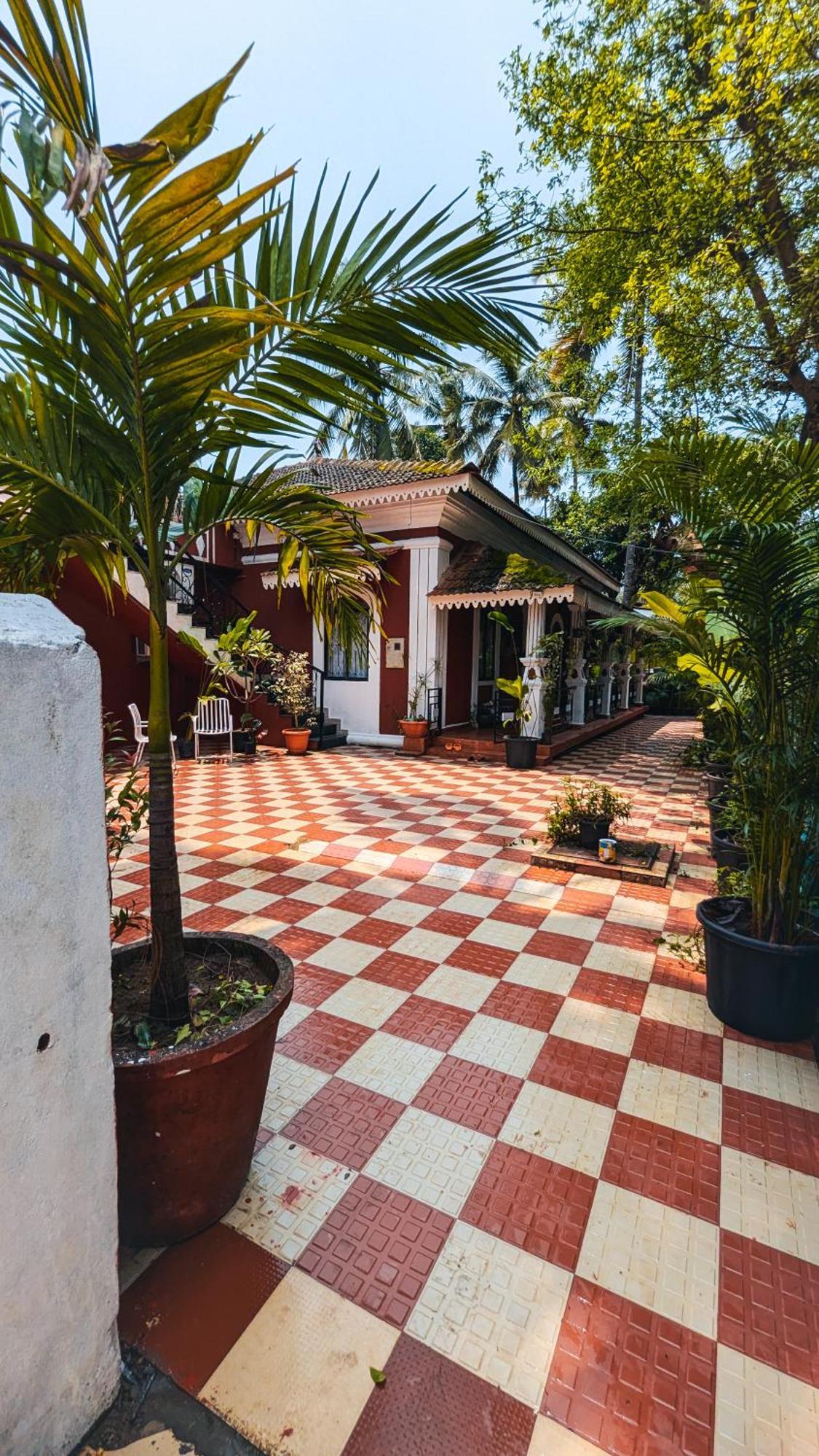 The First House By V3Homestay 4Bhk Private Pool Calangute Eksteriør bilde