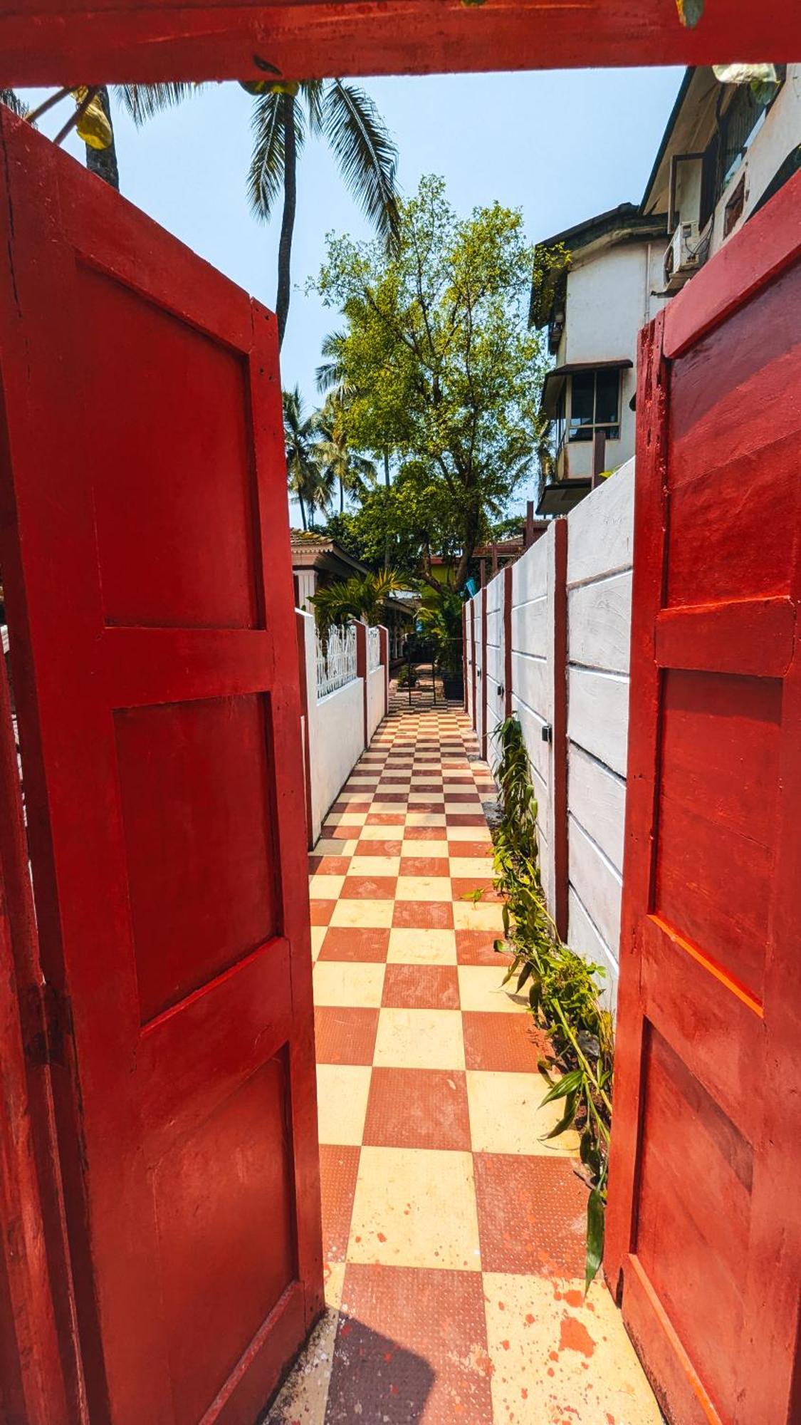 The First House By V3Homestay 4Bhk Private Pool Calangute Eksteriør bilde