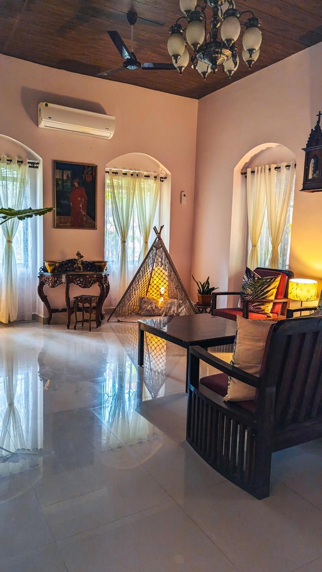 The First House By V3Homestay 4Bhk Private Pool Calangute Eksteriør bilde