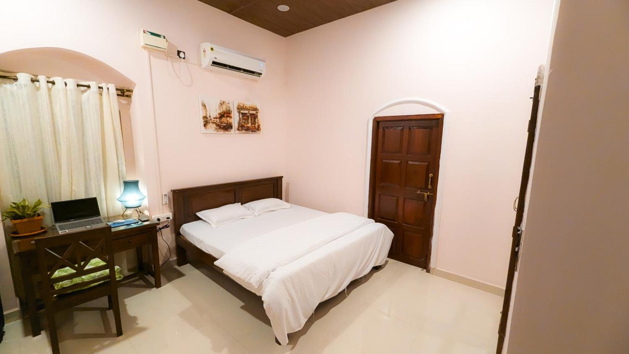 The First House By V3Homestay 4Bhk Private Pool Calangute Eksteriør bilde