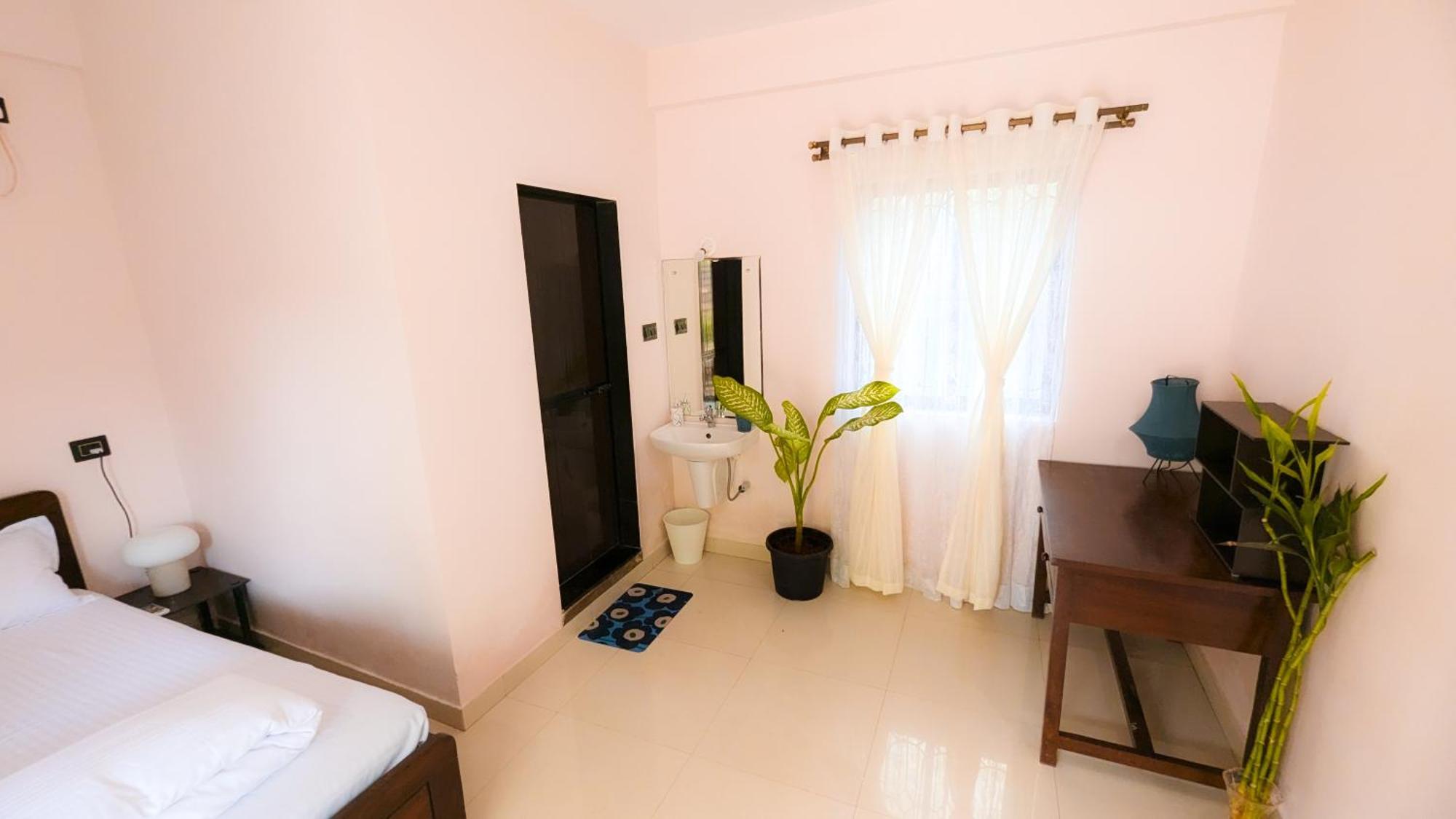 The First House By V3Homestay 4Bhk Private Pool Calangute Eksteriør bilde